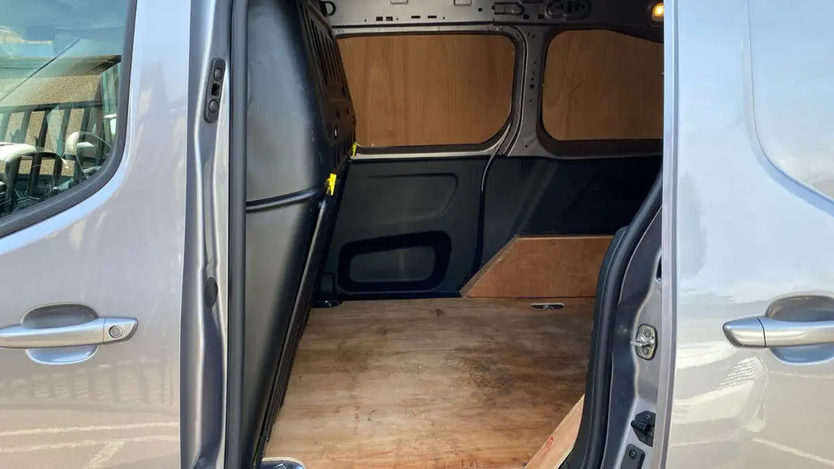 2024-citroen-berlingo-15-bluehdi-1000-driver-edition-100pseu6d-big-28