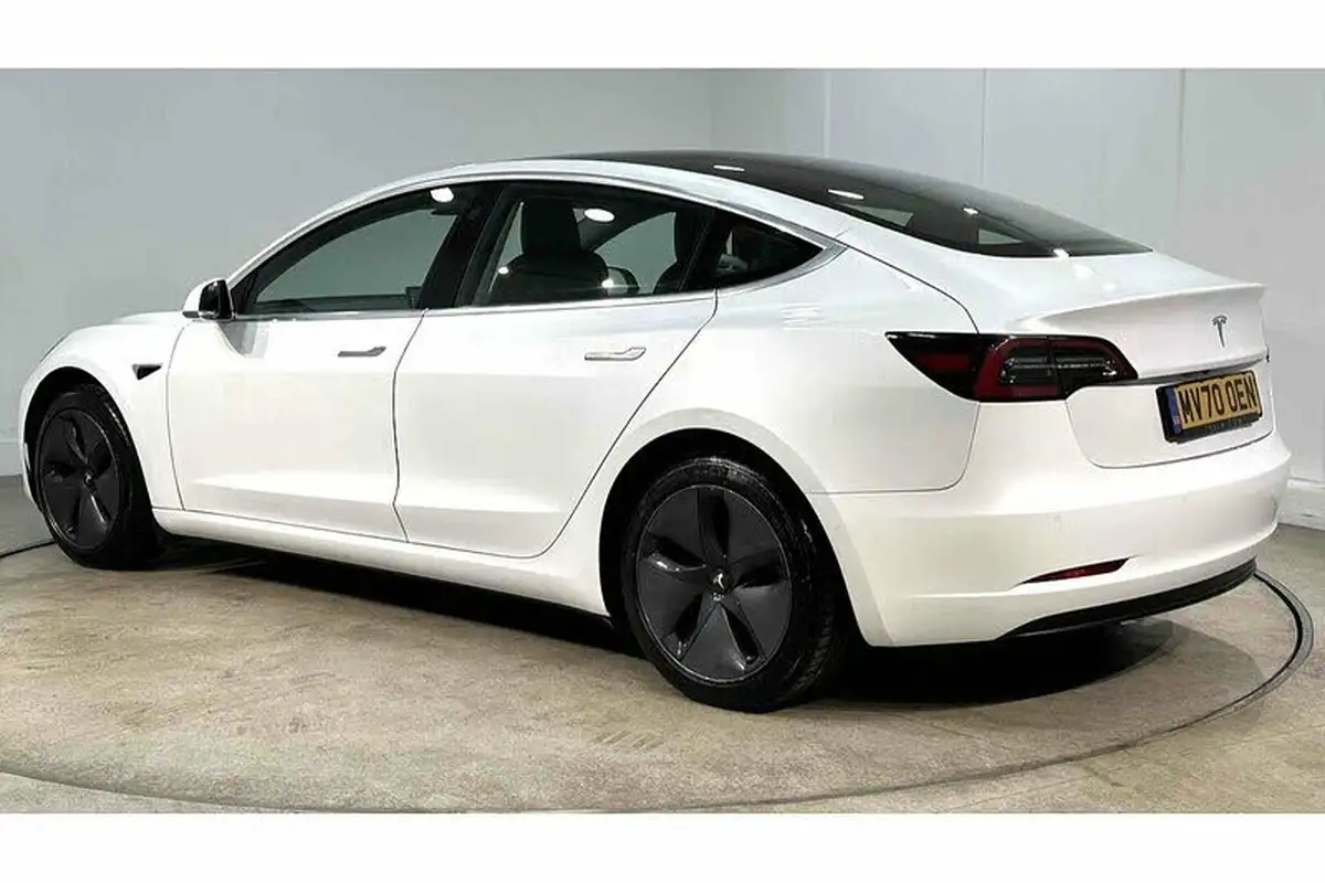 2020-tesla-model-3-e-standard-plus-big-4