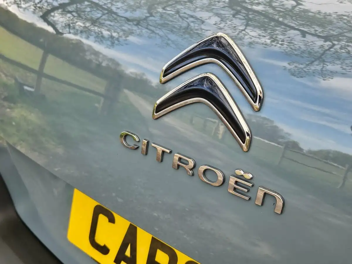 2021-citroen-c3-aircross-12-puretech-shine-plus-110ps-big-44