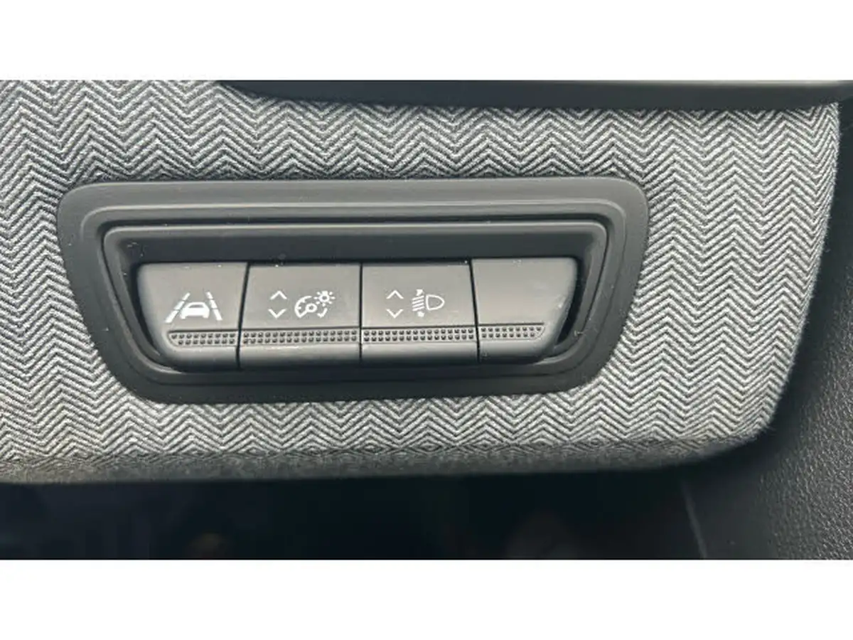 2024-renault-clio-10-tce-techno-big-21