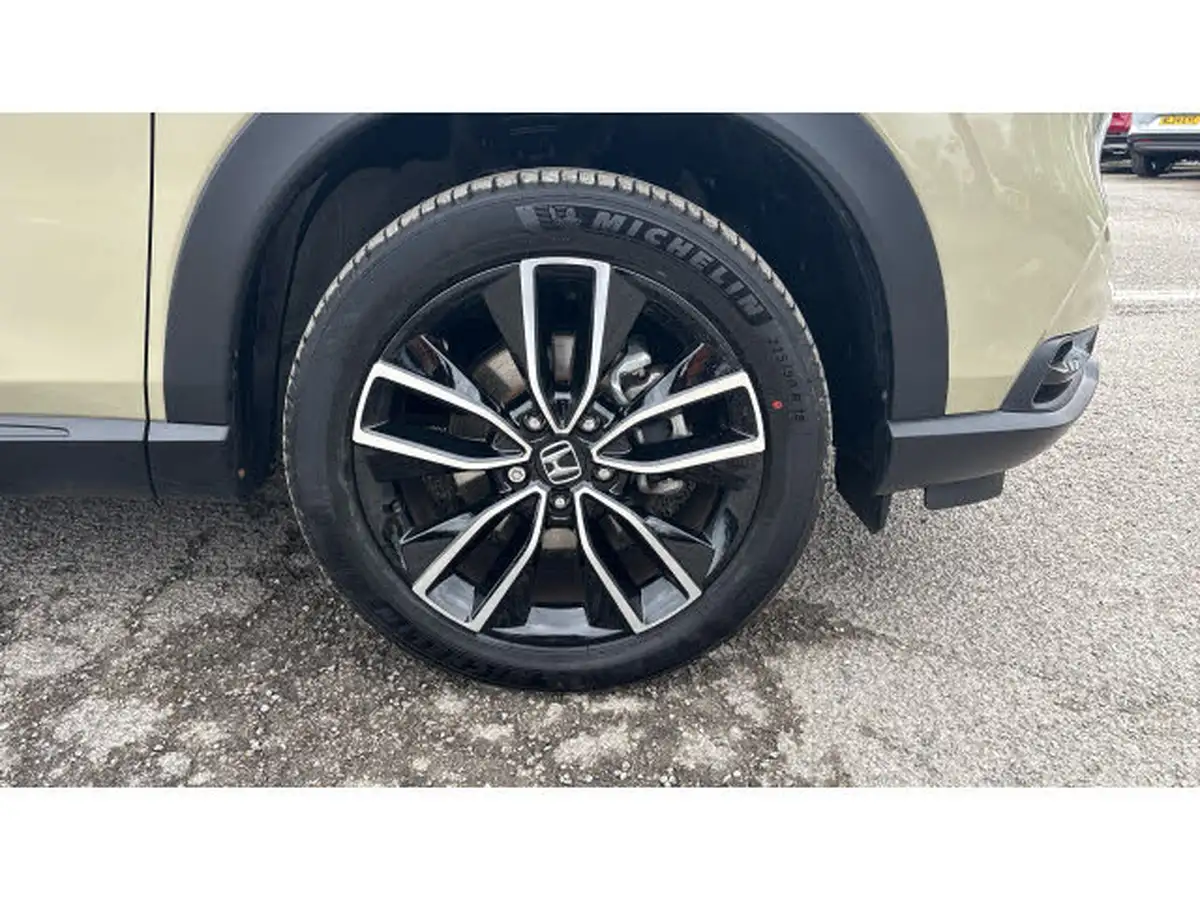 2024-honda-hr-v-15-i-mmd-elegance-big-23