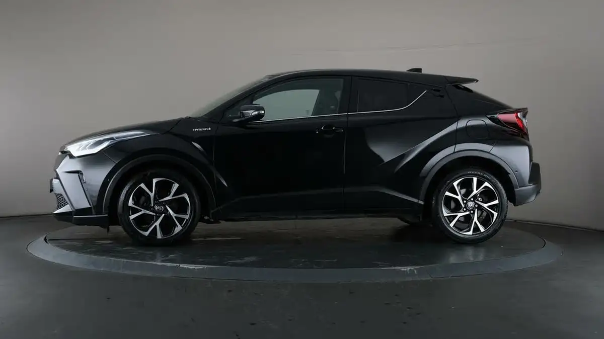 2021-toyota-c-hr-18-vvt-i-design-big-30