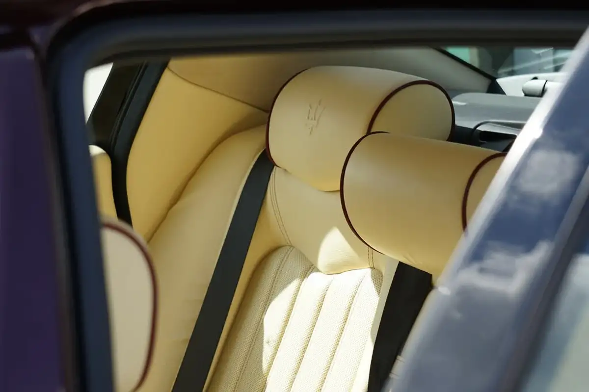 2007-maserati-quattroporte-42-auto-big-28