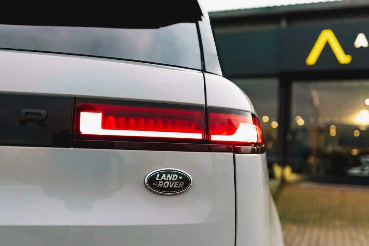 2023-land-rover-range-rover-sport-30-p440e-autobiography-big-20