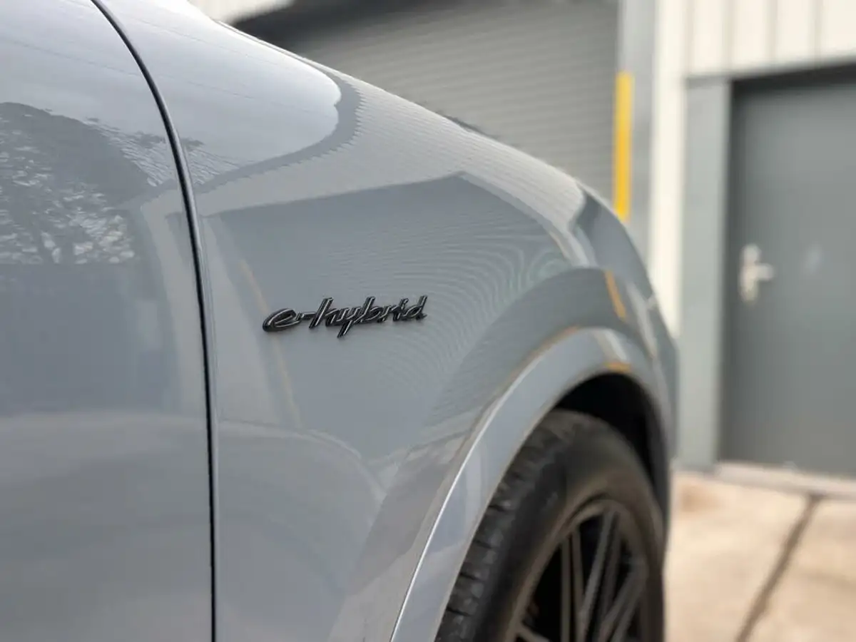 2024-porsche-cayenne-30-v6-s-e-hybrid-coupe-big-27