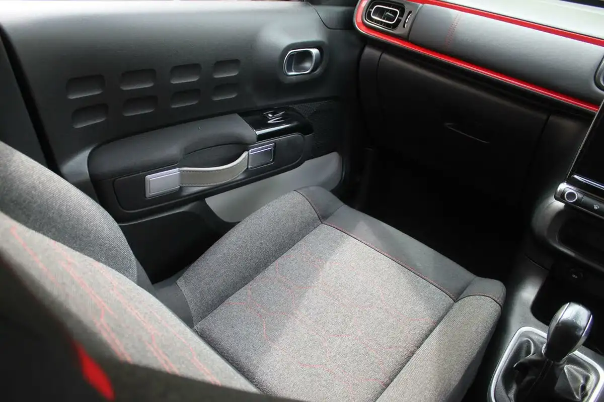 2020-citroen-c3-12-puretech-flair-plus-83ps-big-25