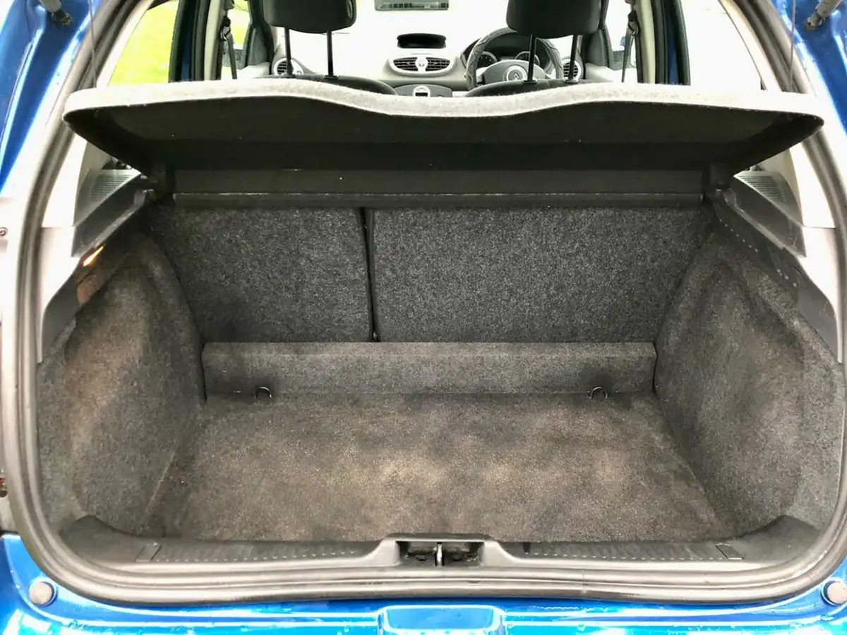 2009-renault-clio-12-dynamique-16v-100-hatchback-5d-big-32