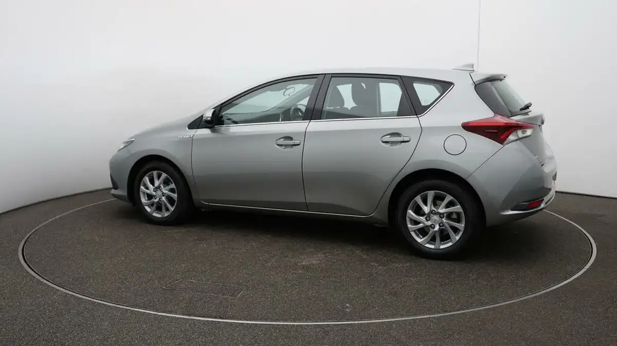 2018-toyota-auris-18-vvt-i-hsd-icon-tech-hatchback-big-38