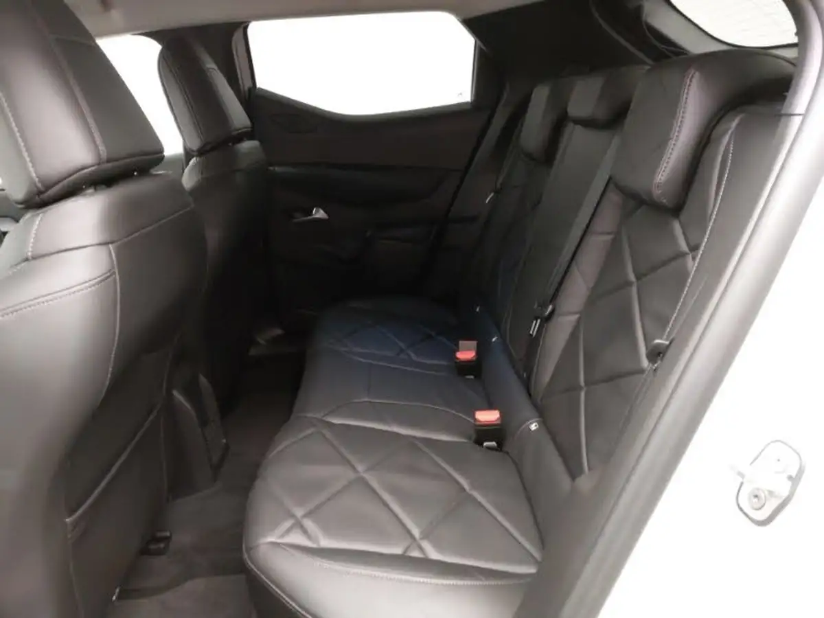 2021-ds-ds-3-crossback-12-puretech-ultra-prestige-130ps-big-5
