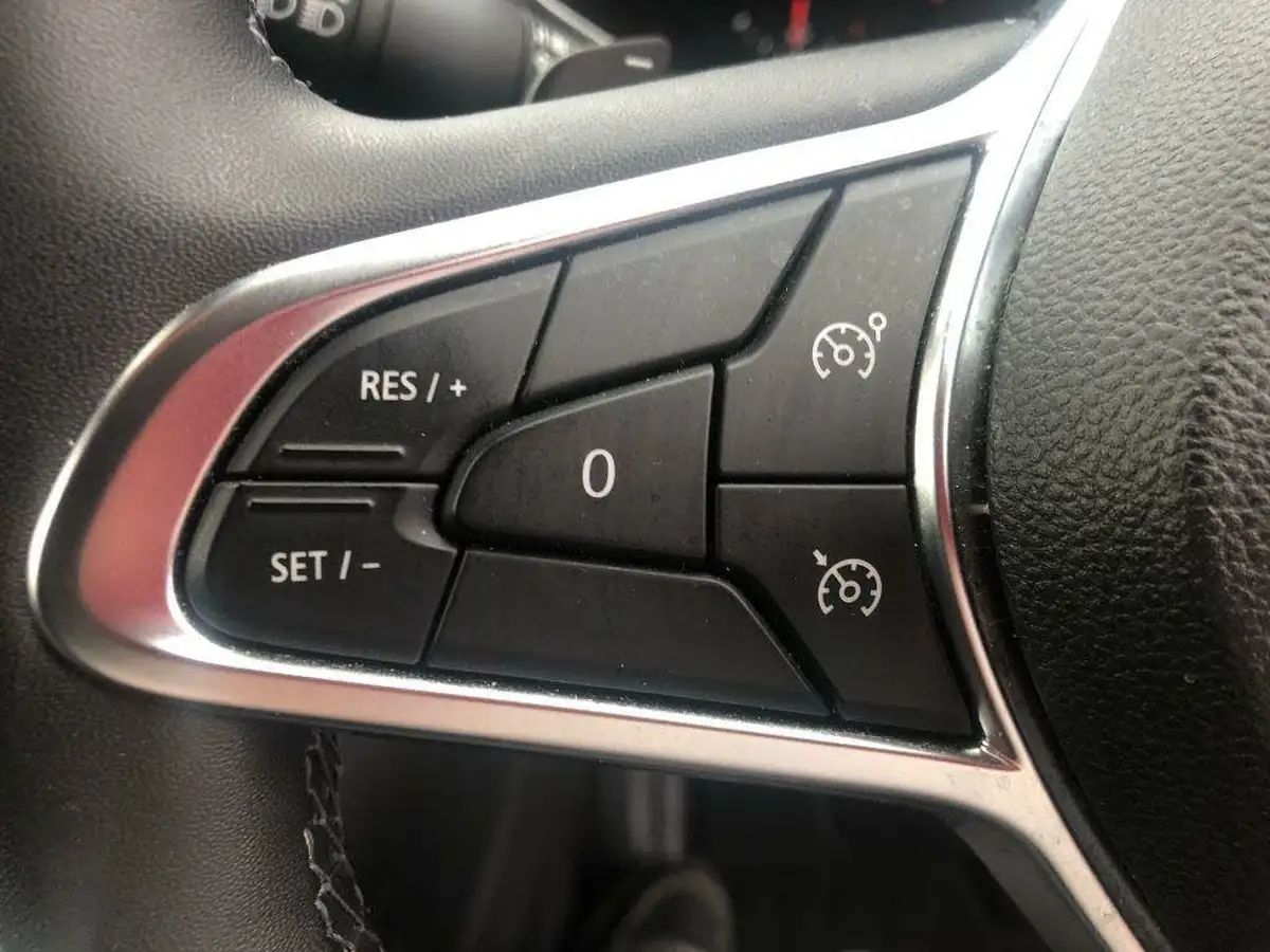 2021-renault-captur-15dci-iconic-115bhp-edc-auto-big-14