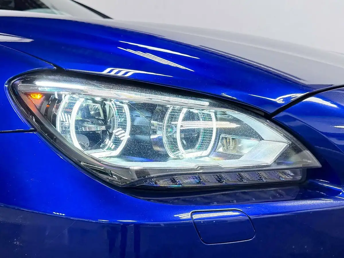 2014-bmw-6-series-44-m6-coupe-2d-big-8