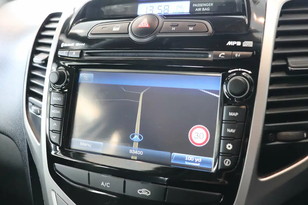 2017-hyundai-ix20-16-se-nav-big-37