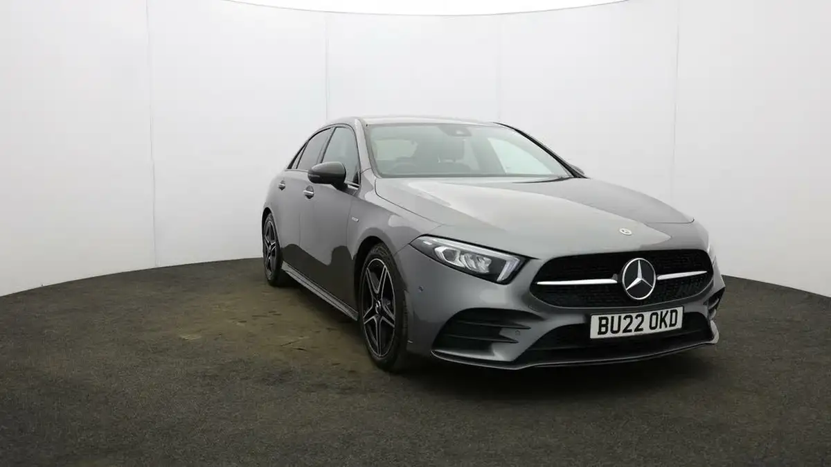 2022-mercedes-benz-a-class-20-a250-amg-line-premium-edition-saloon-4d-big-38