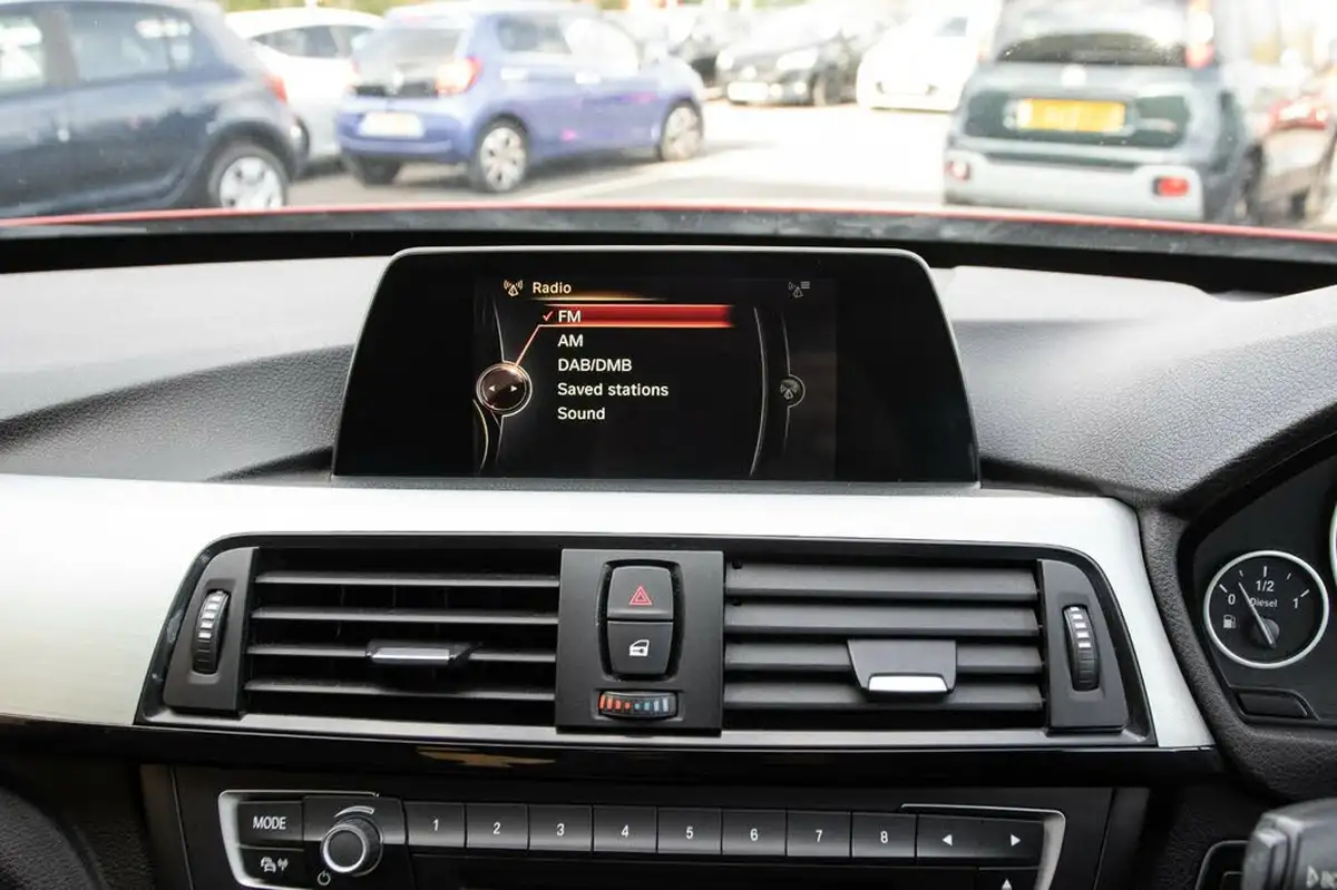 2015-bmw-3-series-20td-320d-m-sport-gt-184bhp-auto-big-23