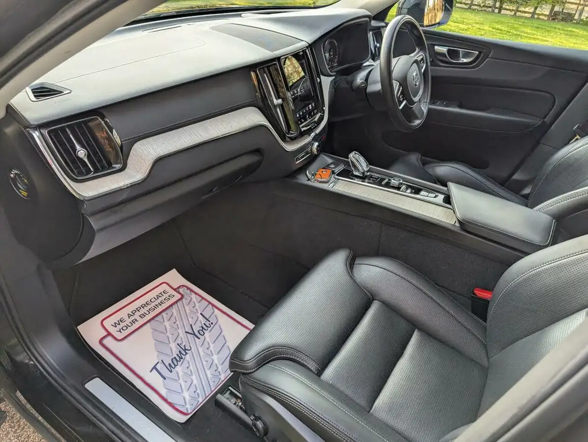 2021-volvo-xc60-20-t8-inscription-pro-390bhp-big-20