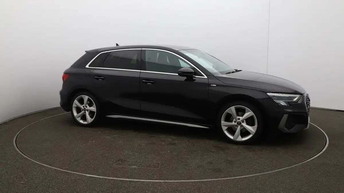 2022-audi-a3-15-35-tfsi-s-line-sportback-5d-tronic-big-39