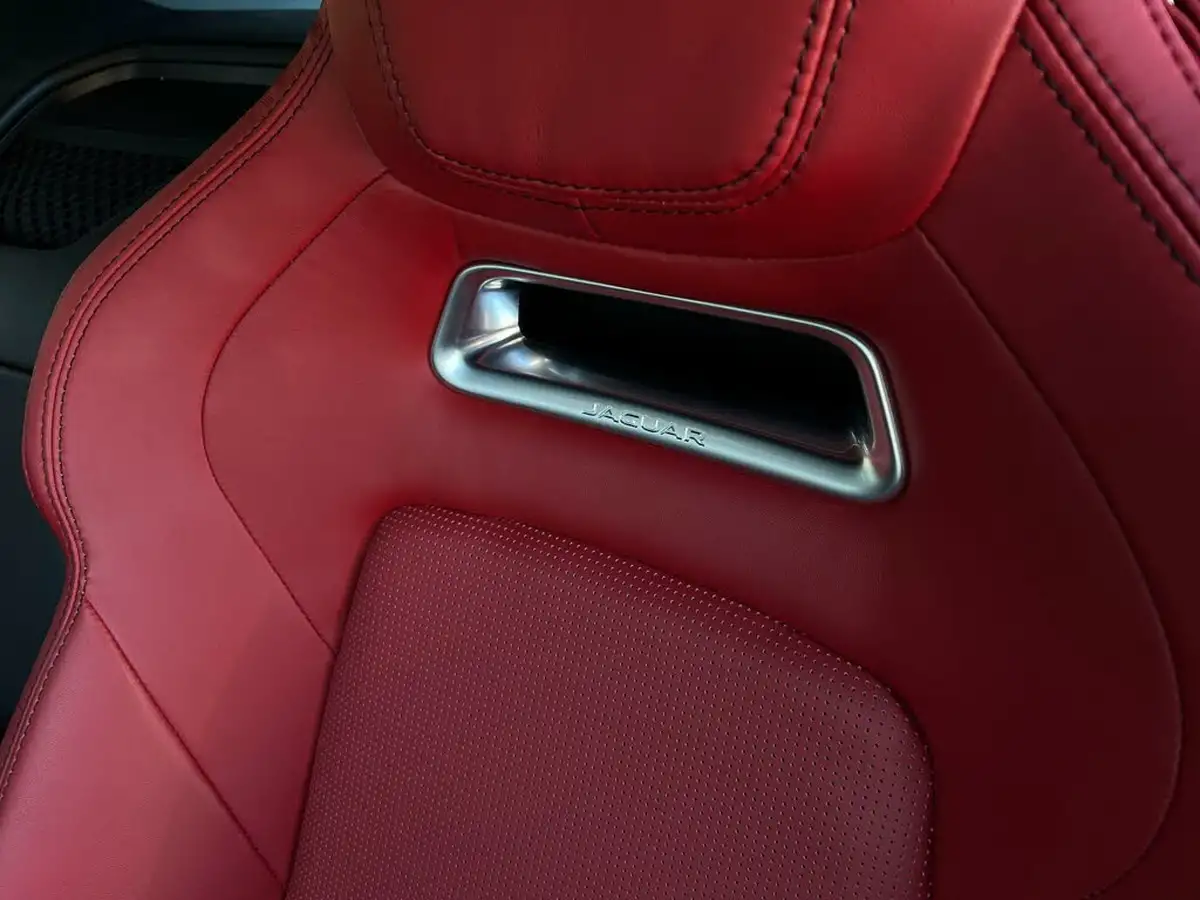 2021-jaguar-f-type-big-49