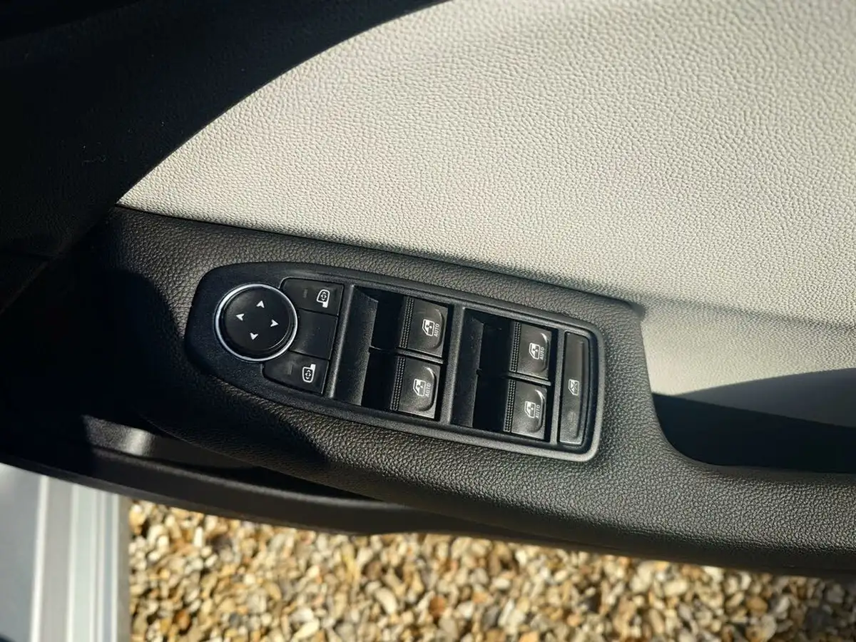 2022-renault-clio-10-tce-se-edition-big-31