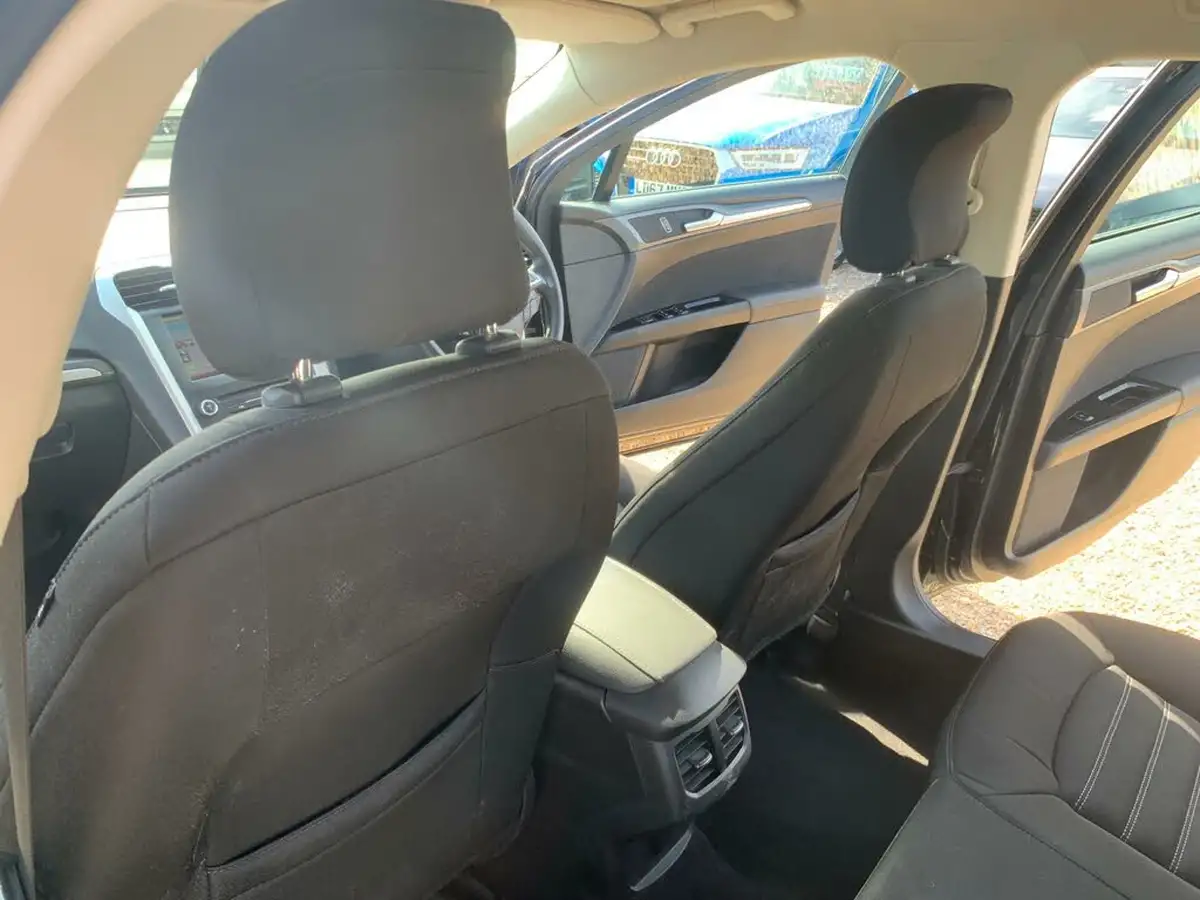 2015-ford-mondeo-20tdci-zetec-econetic-estate-big-33