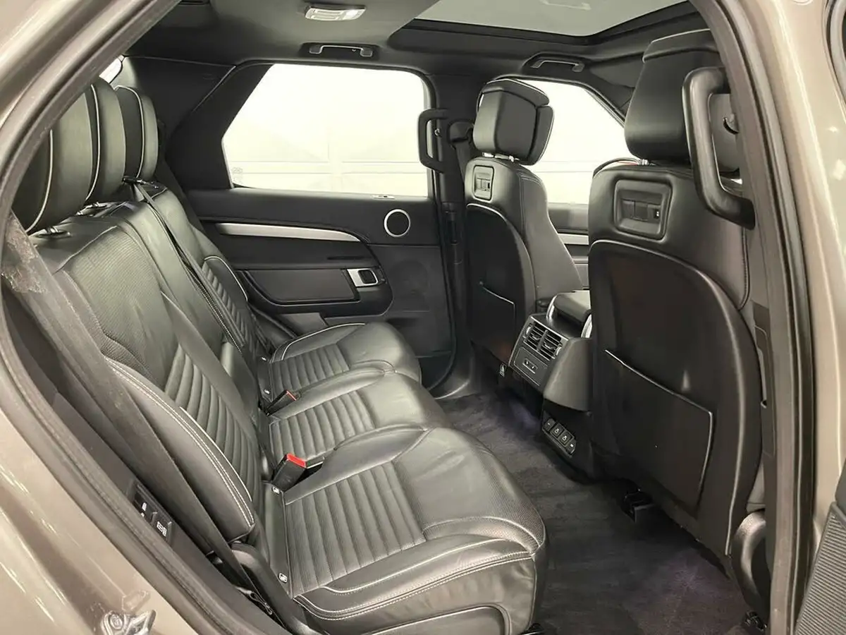 2021-land-rover-discovery-30-d300-r-dynamic-hse-big-38