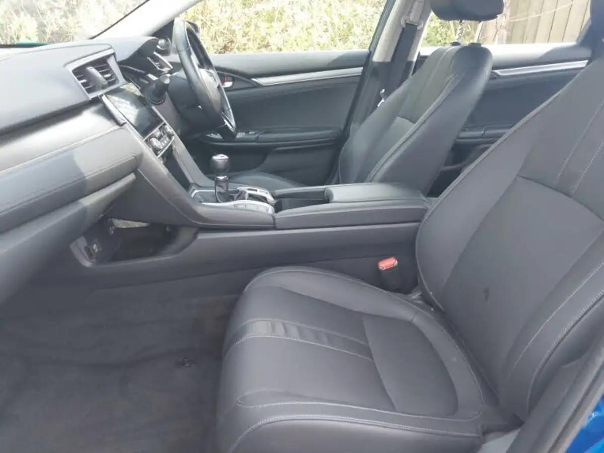 2020-honda-civic-16-i-dtec-ex-ss-saloon-4d-big-4