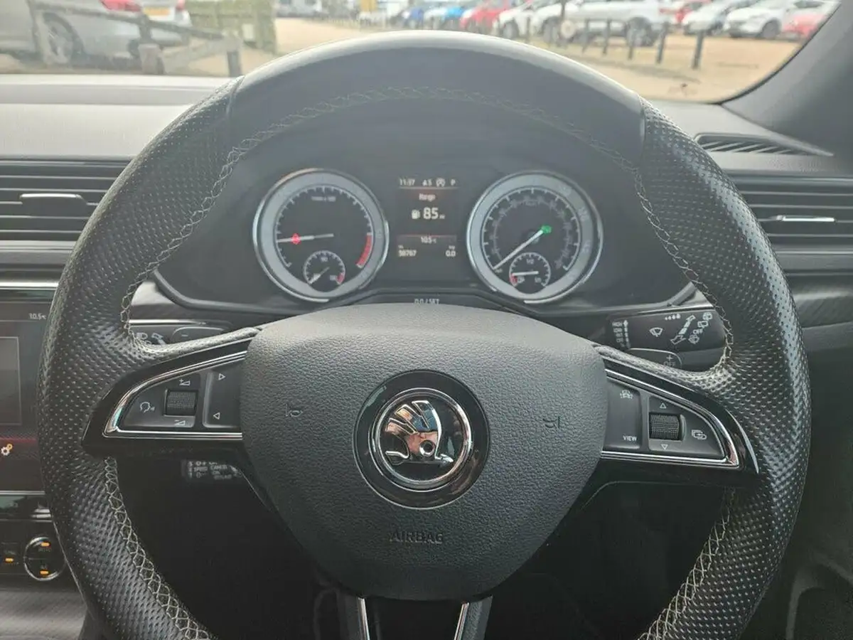 2020-skoda-superb-20tdi-sportline-plus-190ps-estate-dsg-big-12