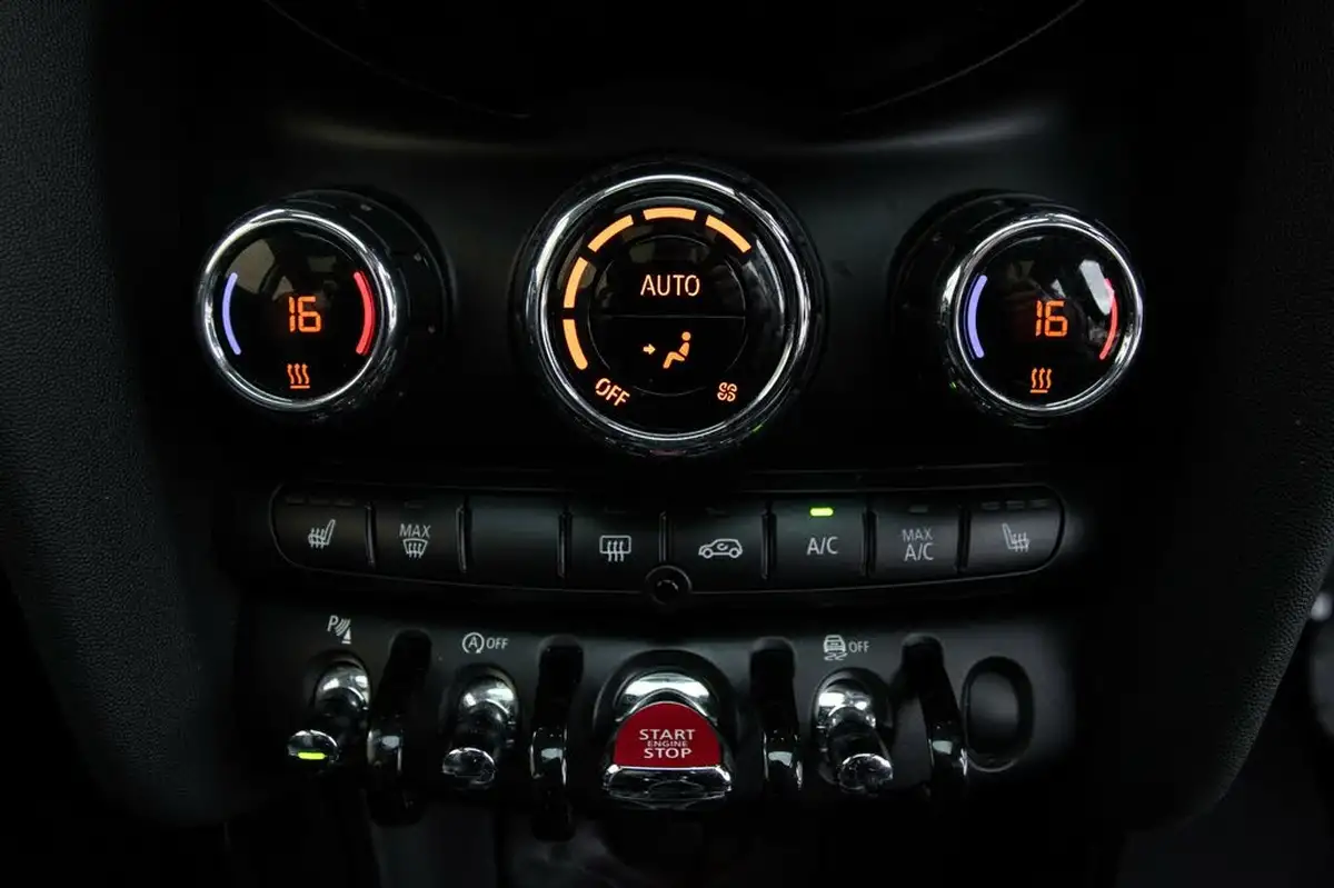 2019-mini-cooper-20-cooper-s-exclusive-189bhp-nav-hatchback-3d-big-33