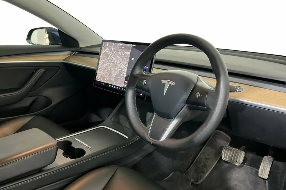 2021-tesla-model-3-e-long-range-4x4-big-6