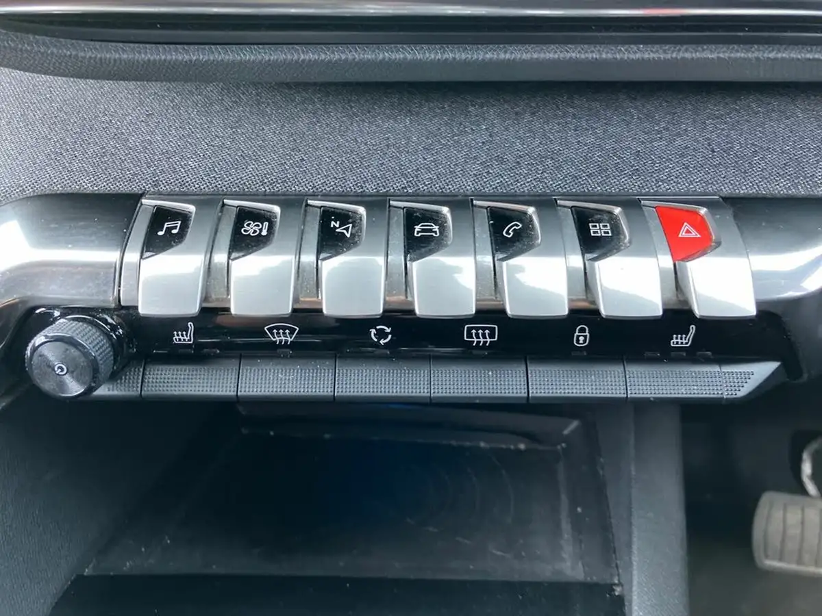 2020-peugeot-3008-suv-16-puretech-gt-line-premium-big-47