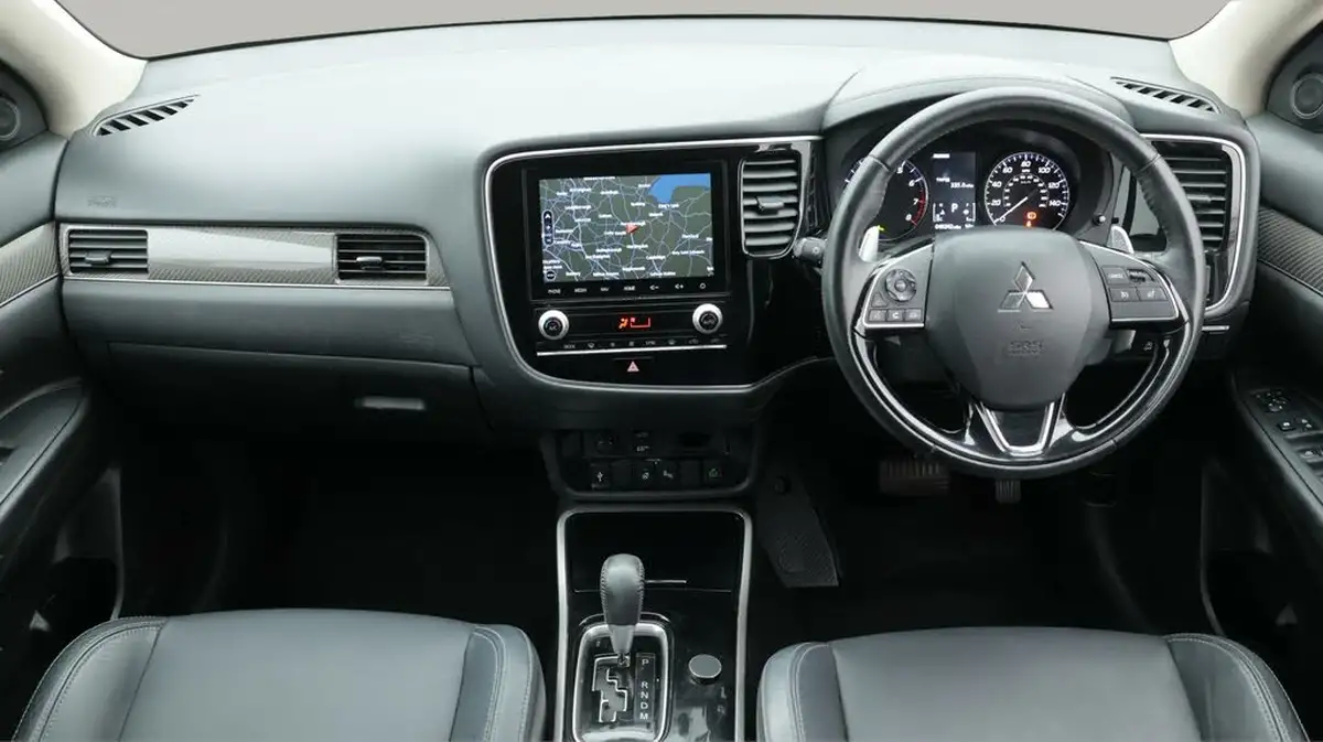 2019-mitsubishi-outlander-20-exceed-big-13