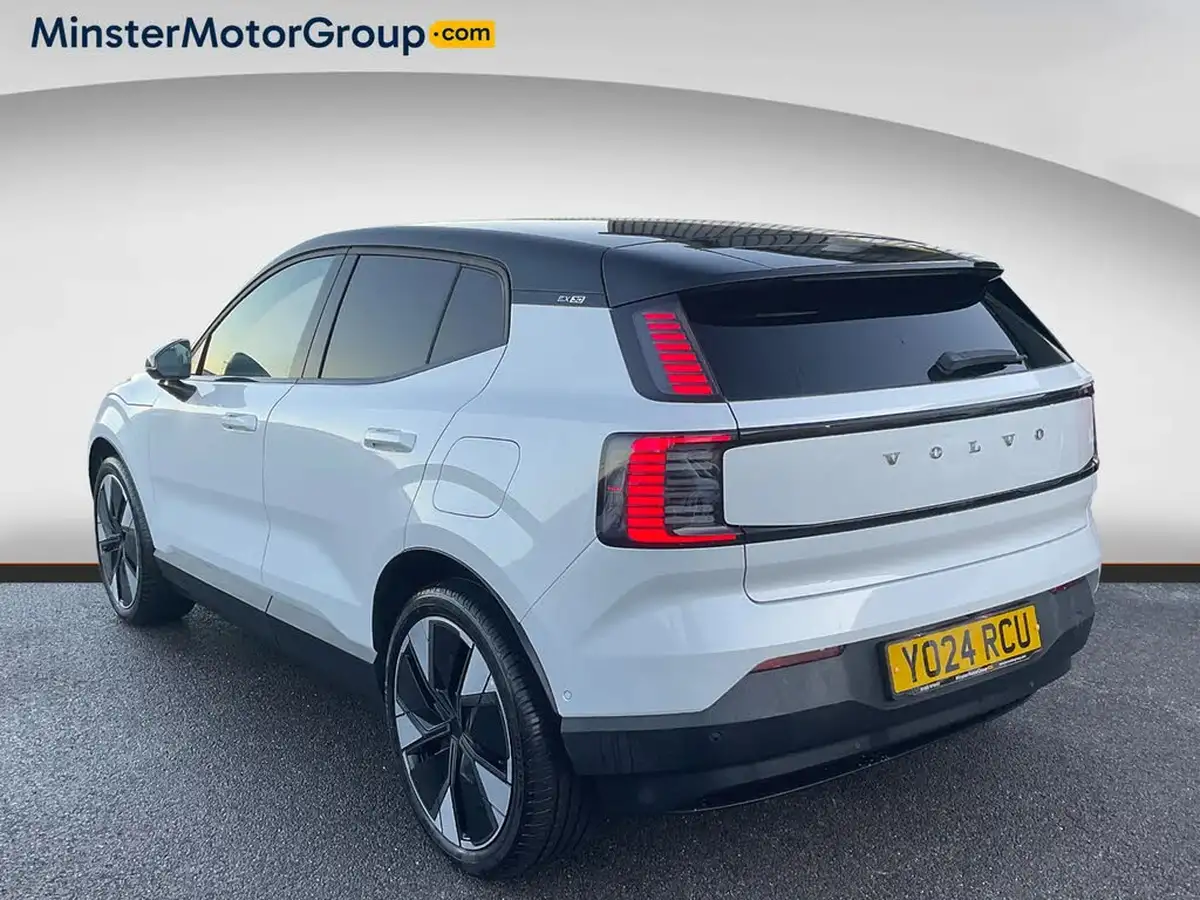 2024-volvo-ex30-e-twin-ultra-big-3