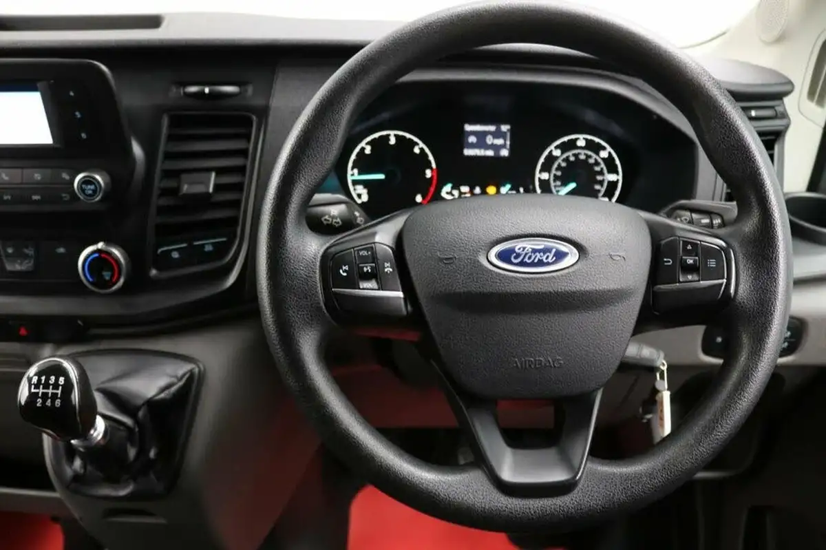 2022-ford-transit-big-30