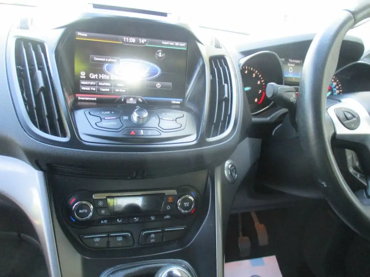2016-ford-kuga-15t-zetec-150ps-big-32
