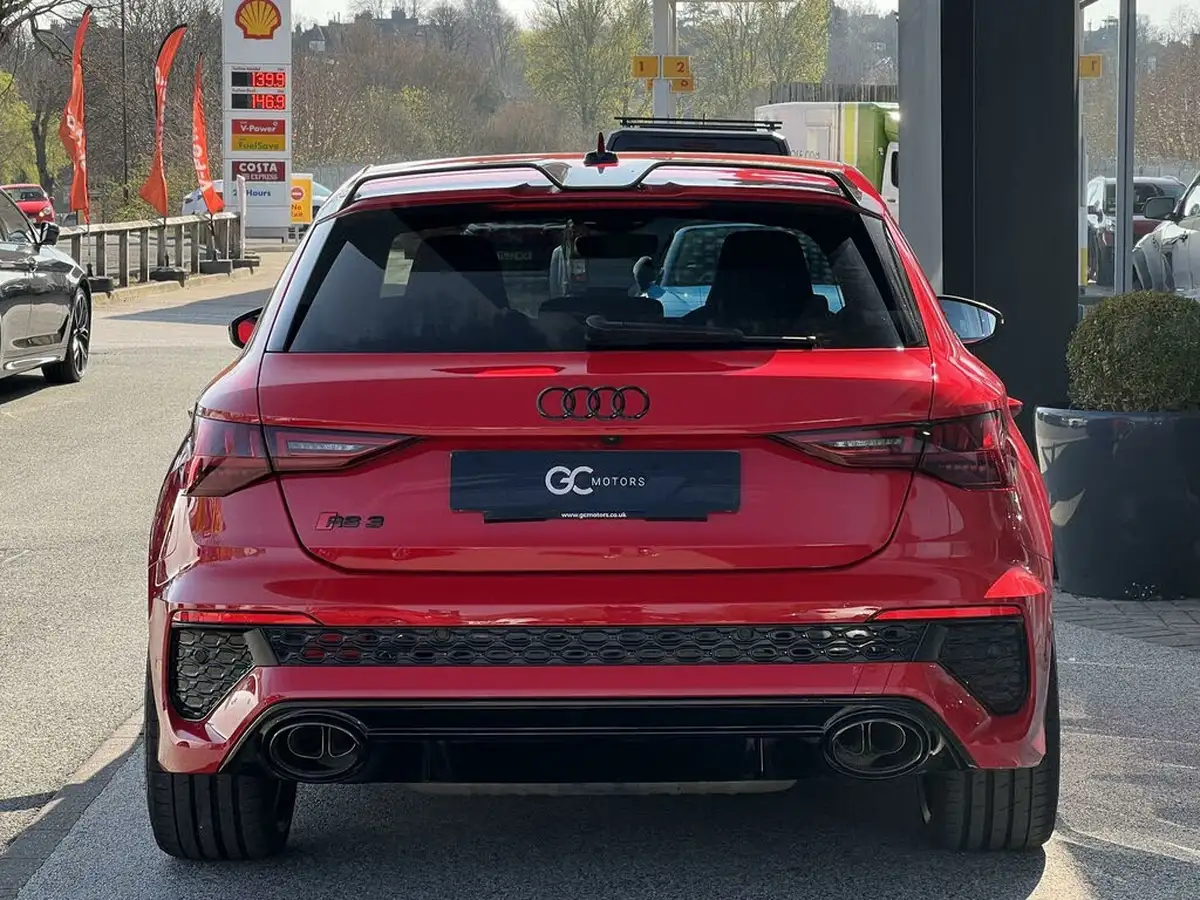 2024-audi-rs3-25-tfsi-carbon-black-sportback-5d-big-7