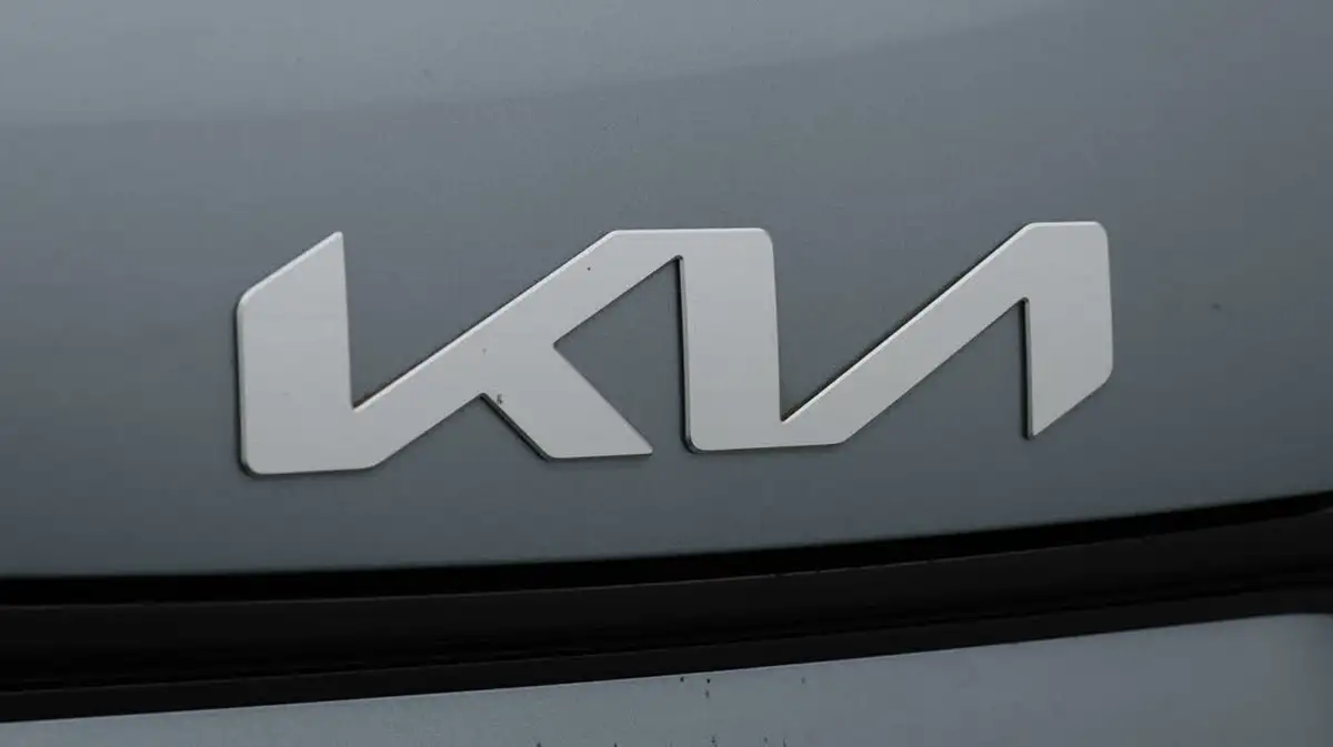 2022-kia-sportage-16-t-gdi-gt-line-226bhp-hev-1598cc-auto-big-23