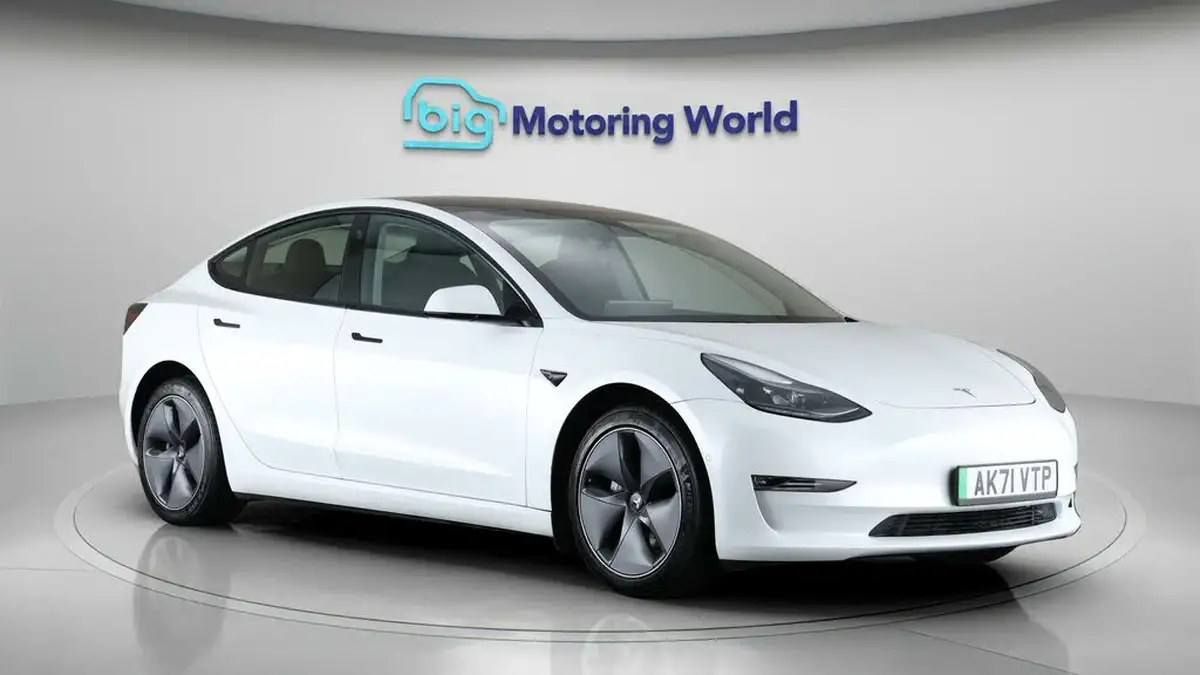 2021-tesla-model-3-e-long-range-awd-big-1