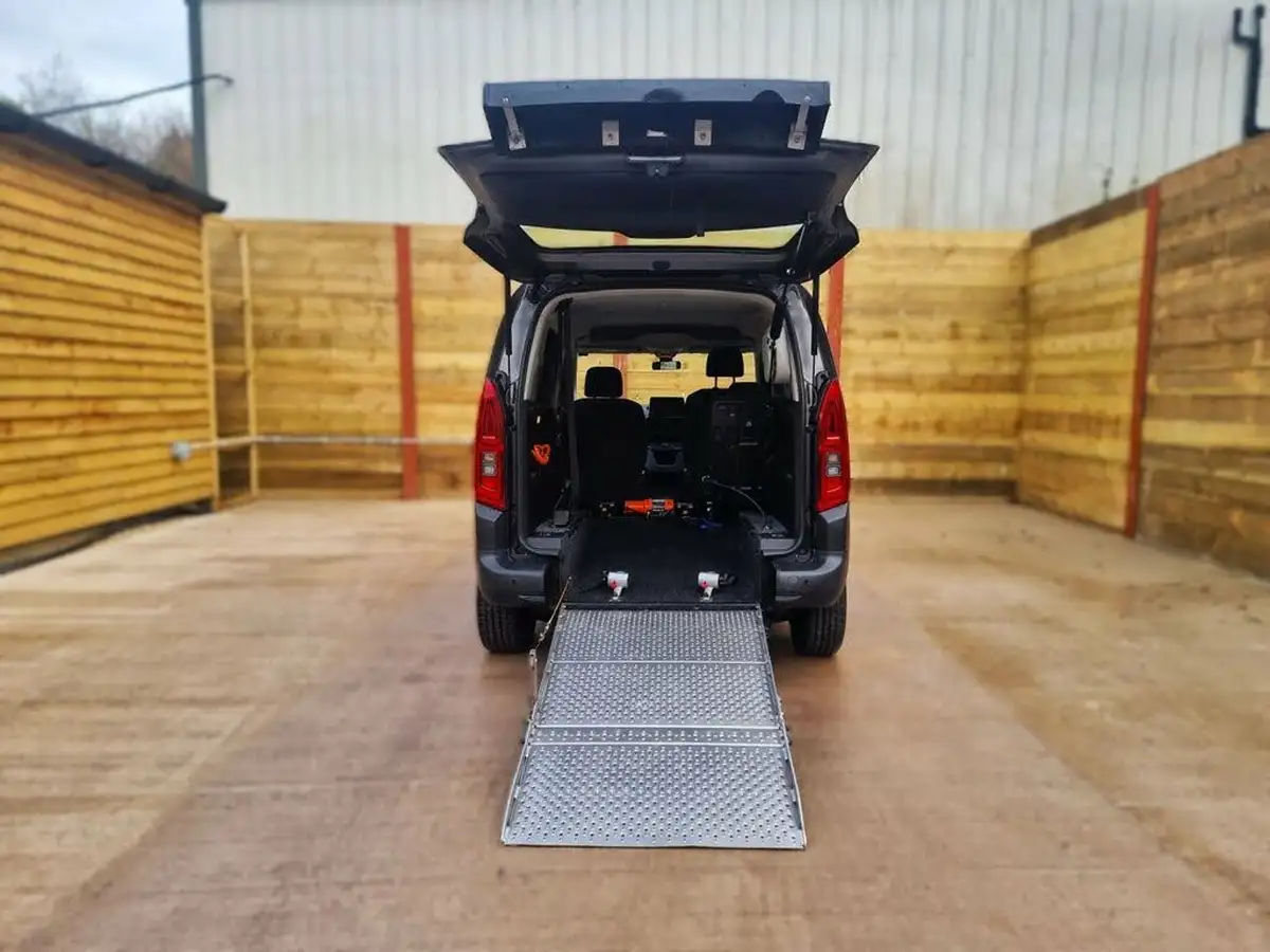 2019-citroen-berlingo-15bluehdi-feel-m-size-130ps-eat8-big-2