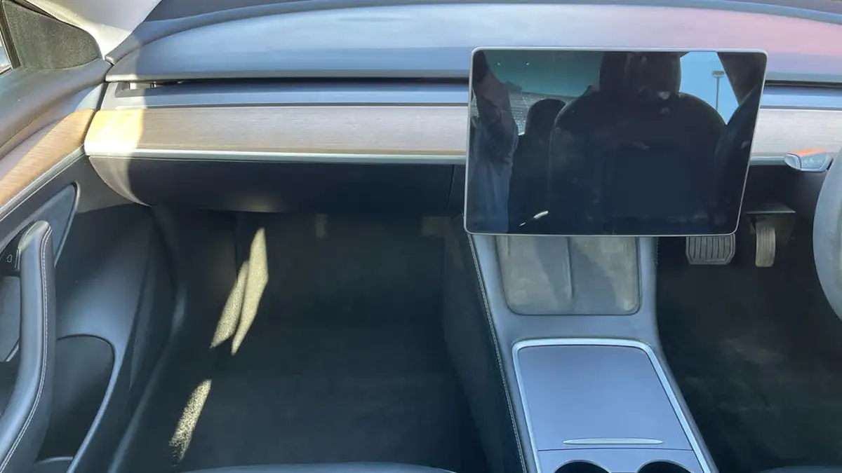 2021-tesla-model-3-e-standard-plus-big-11