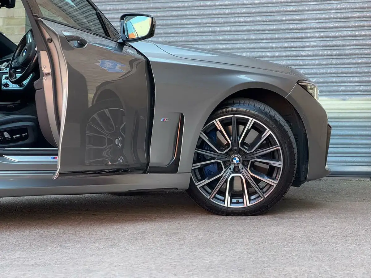 2019-bmw-7-series-30td-730d-m-sport-steptronic-big-16