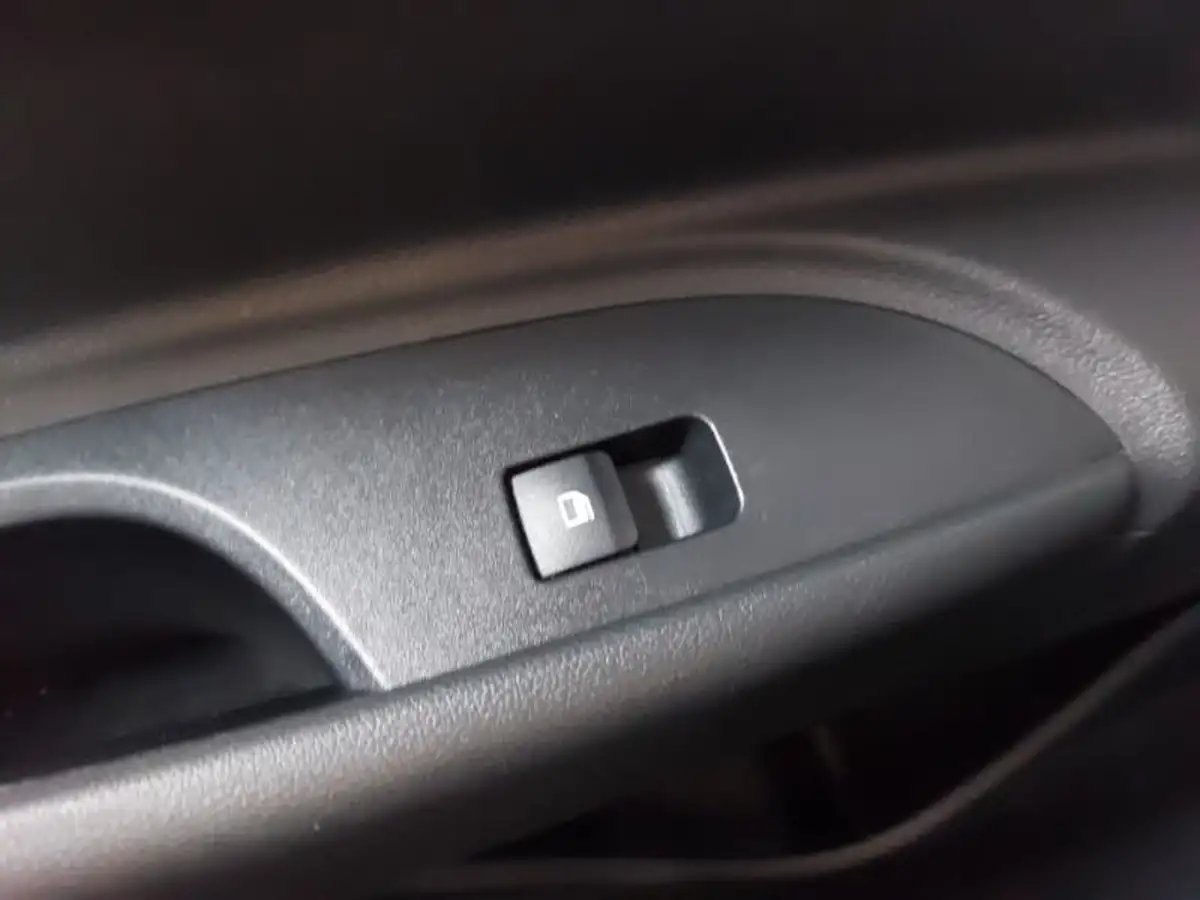2022-hyundai-bayon-10-t-gdi-se-connect-big-10