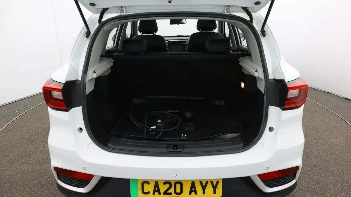 2020-mg-zs-suv-e-exclusive-ev-big-17