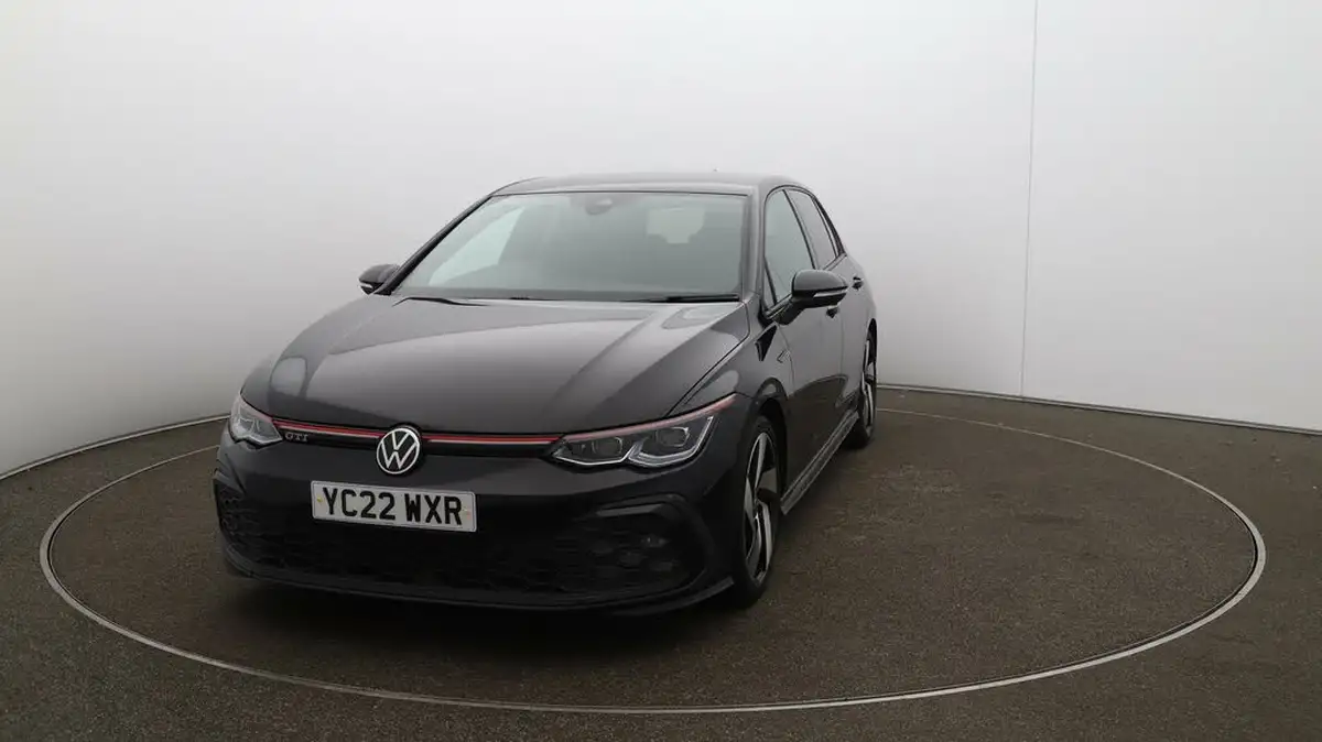 2022-volkswagen-golf-20-tsi-gti-dsg-big-30
