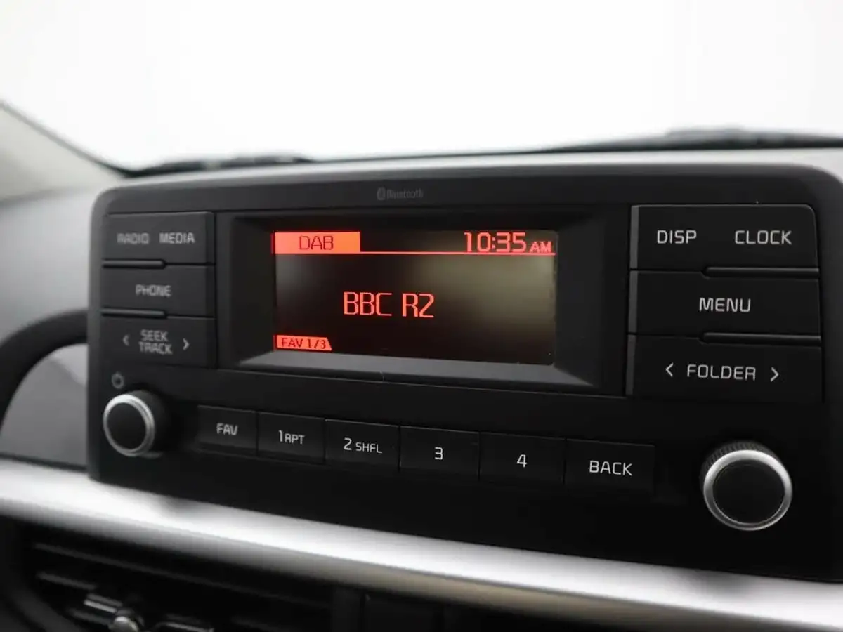 2021-kia-picanto-10-2-big-11