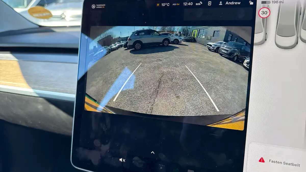 2021-tesla-model-3-e-long-range-awd-big-24