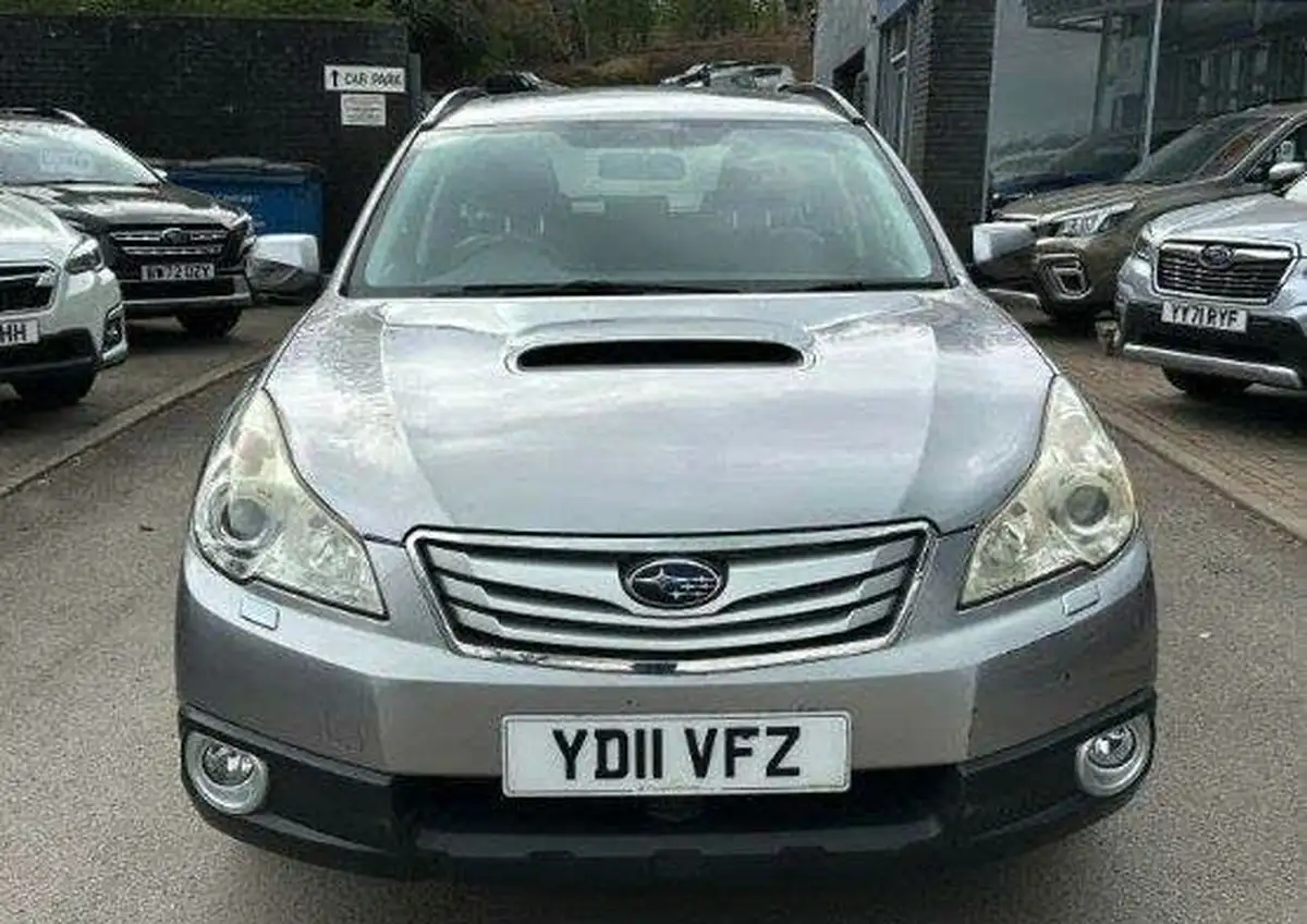 2011-subaru-outback-20td-se-big-7