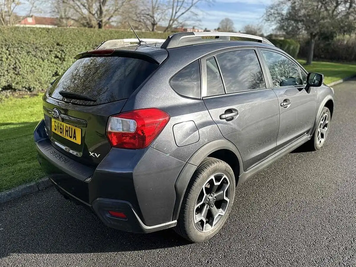 2012-subaru-xv-big-2