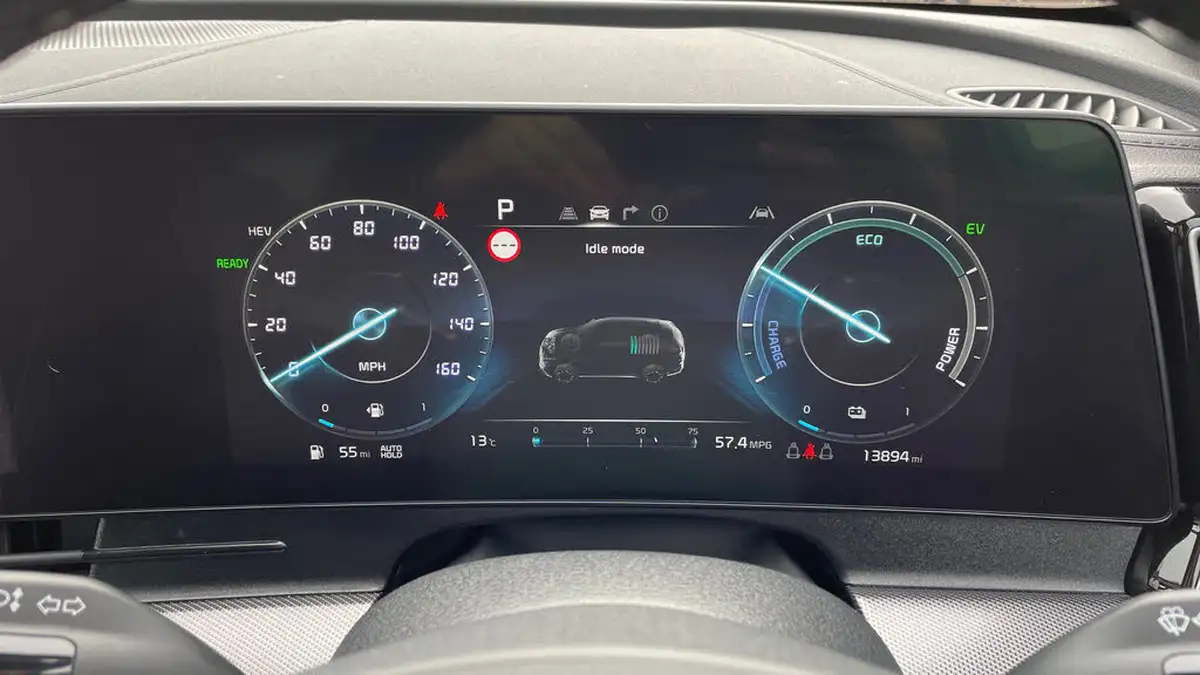 2022-kia-sportage-16-t-gdi-gt-line-s-261bhp-awd-phev-1598cc-auto-big-12