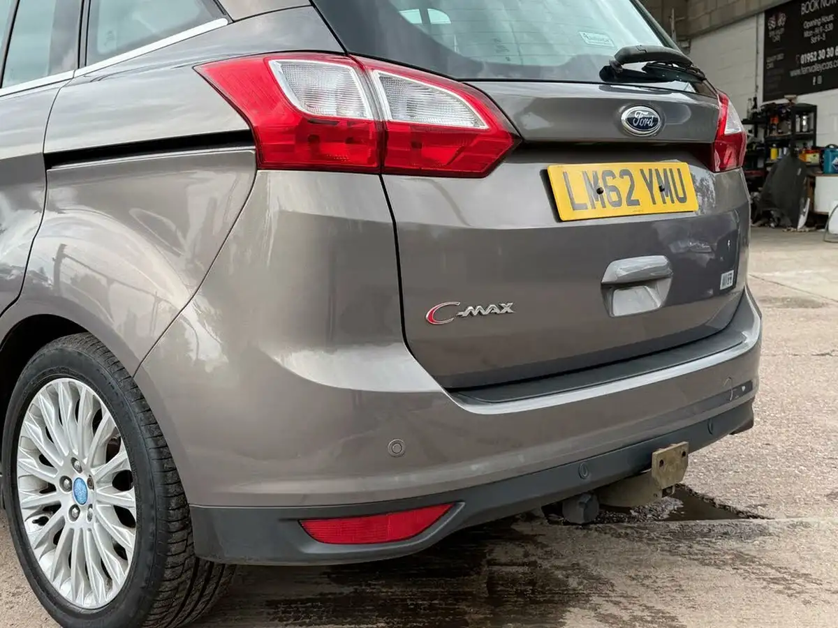 2012-ford-grand-c-max-20tdci-titanium-140ps-7seats-powershift-big-71