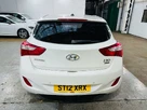 2012-hyundai-i30-16td-style-110ps-auto-small-4