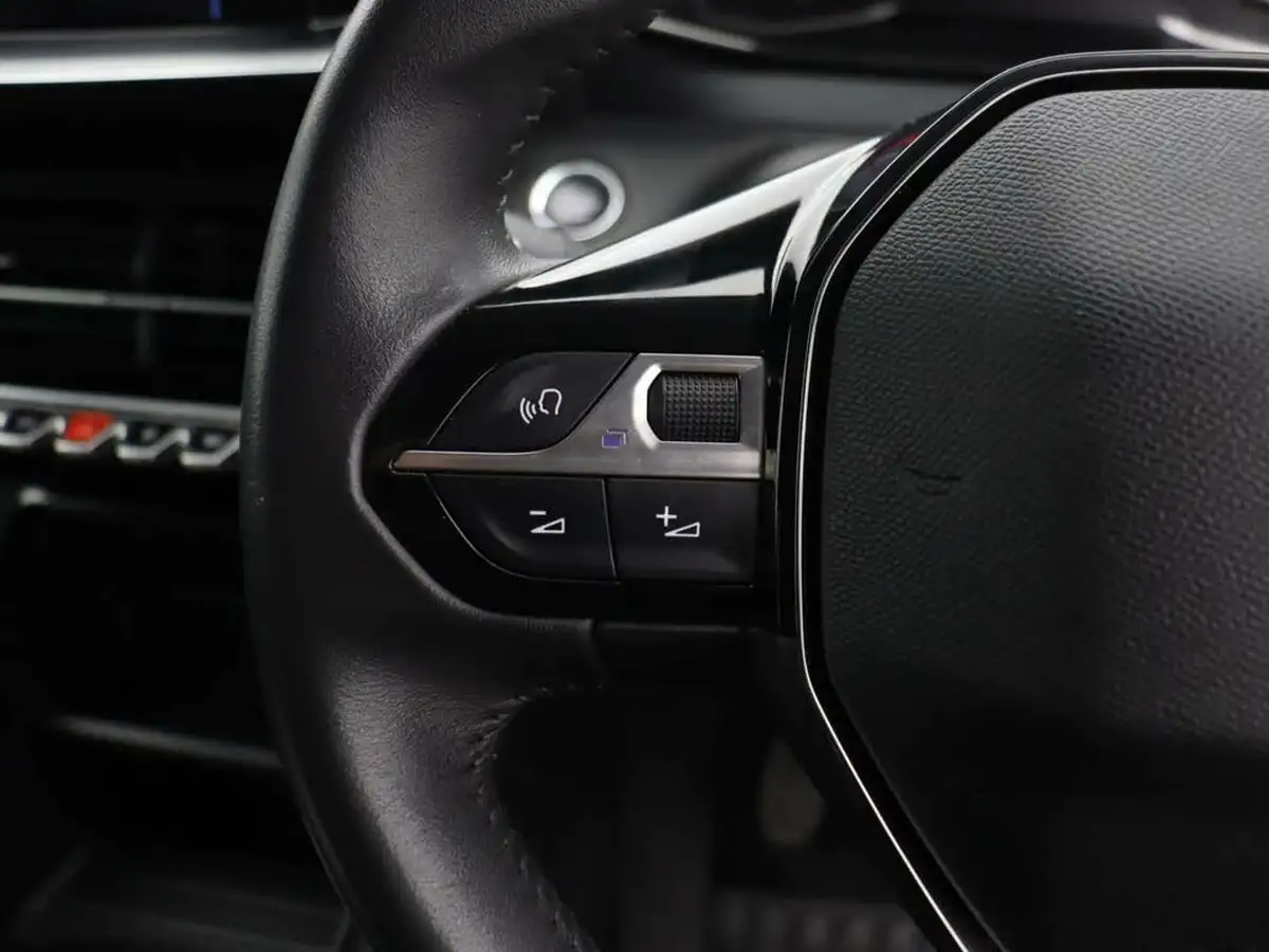 2022-peugeot-208-12-puretech-active-premium-75ps-big-24